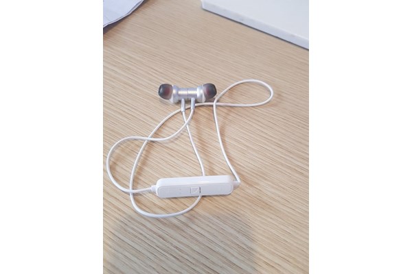TAI NGHE BLUETOOTH E32 SENDEM