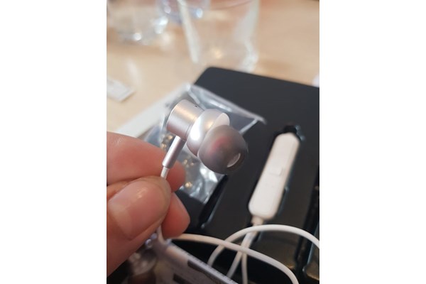 TAI NGHE BLUETOOTH E32 SENDEM