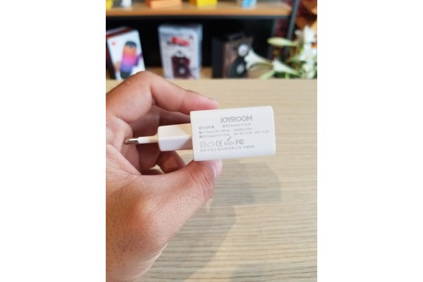 Sạc nhanh JOYROOM STC28 QC 3.0