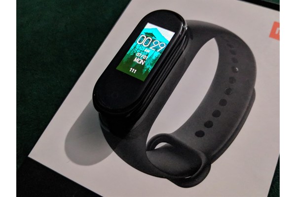 Vòng đeo tay thông minh Xiaomi Miband 4